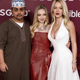 Seamless Group Photo Merge