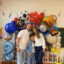 Family Photo Pose Fix