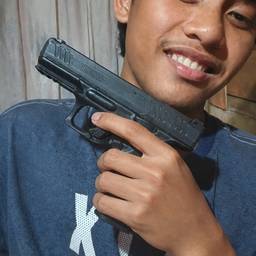 Hold Gun Photo Edit