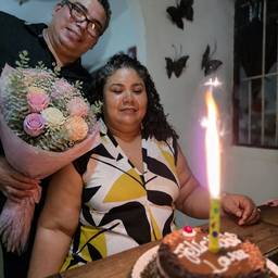 Después - Edición de cumpleaños con ramo en tonos pastel