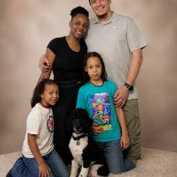 Nachher - Familienfoto mit Haustier