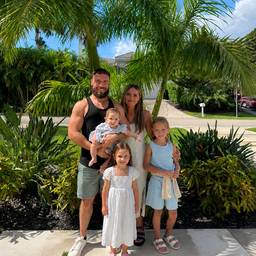 Family Photo Person Swap
