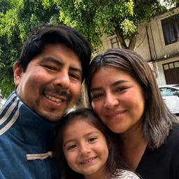 AI Family Child Generator