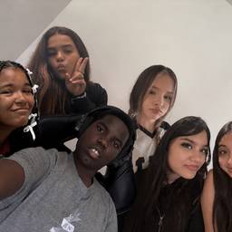 Squad Group Selfie Merge