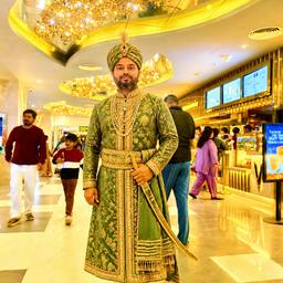 Nachher - Königliches Kostüm von Tipu Sultan