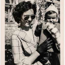 Straighten Vintage Photo