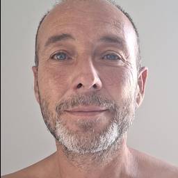 Antes - Edição de Cabelo e Roupa