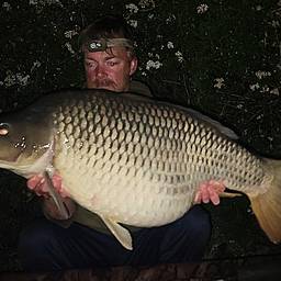 Avant - Pêche de nuit à la carpe