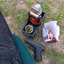Add Gun to Photo