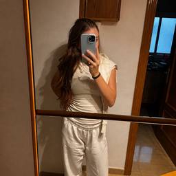 Mirror Selfie Phone Edit