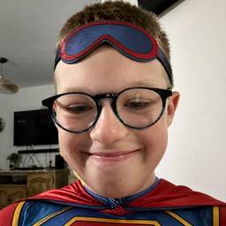 Après - Photo en Costume de Super-héros