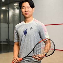 Après - Échange d'Arrière-Plan pour Joueur de Squash