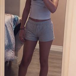 Full Body Mirror Selfie