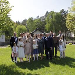 Vorher - Nahtlose Familiengruppen-Komposition