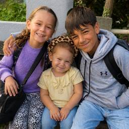 Merge Kids Into One Photo
