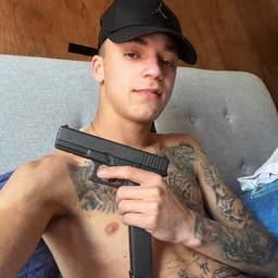 Add Gun to Photo