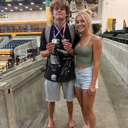 Après - Ajouter une fille à une photo de sport