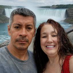 Couple at Niagara Falls