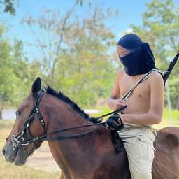 Before - Horseback Abs & Muscle Edit