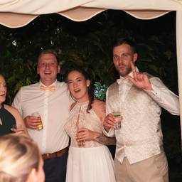 Avant - Retouche Photo Professionnelle d'Événements
