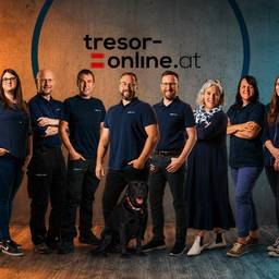 Add Objects to Group Photo