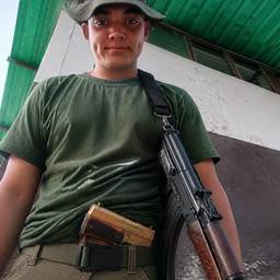Après - Retouche Photo d'Équipement Militaire