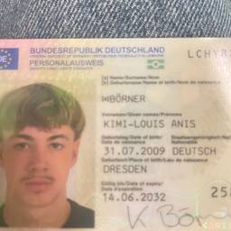 Avant - Modifier la date de la carte d'identité allemande