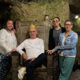 Crown Group Photo Edit