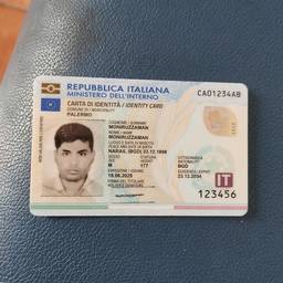 Vorher - Namensänderung auf italienischer ID-Karte