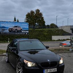 BMW Instagram Story Crop