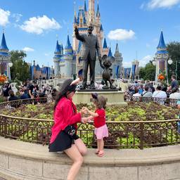 Nachher - Magic Kingdom Blauer Himmel