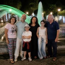 Family Group Photo Merge
