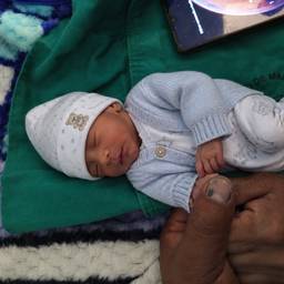 Newborn Baby Photo Edit
