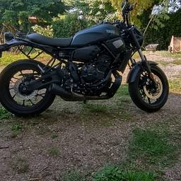 Après - Recoloration de Moto en Noir