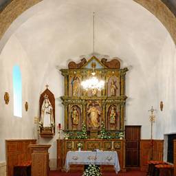 Move Object in Church Photo