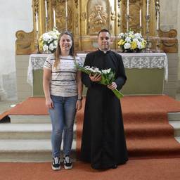 Church Photo Person Swap