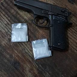 Add Gun to Photo