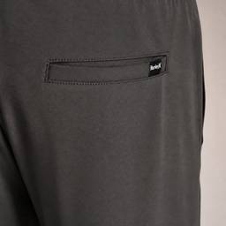 Después - Edición de Pantalones para Catálogo de Estudio