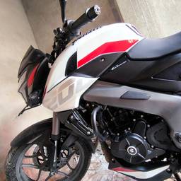 Antes - Edición Retro de Moto Estilo 90s