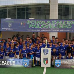 4K Soccer Team Photo
