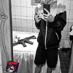 Realistic Rifle Mirror Selfie