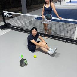 Avant - Photo de pickleball au flash d'iPhone