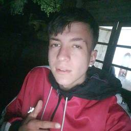 Antes - Hombre sosteniendo revólver .38