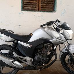 Après - Changer la couleur d'une moto argentée