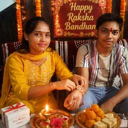 Raksha Bandhan Social Media