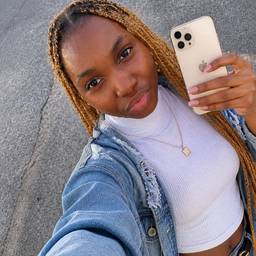 Stylish Selfie Makeover