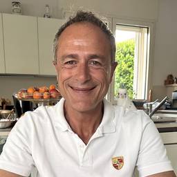 Vorher - Jüngeres Gesicht Foto bearbeiten
