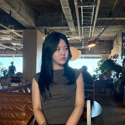 Natural Arm Pose Fix