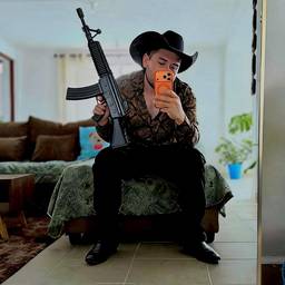 Add Toy Gun to Photo