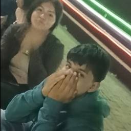 Avant - Édition de photo de couple qui s'embrasse